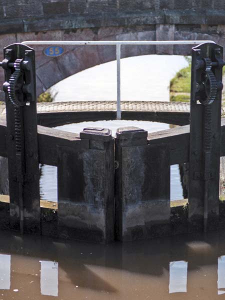 Macclesfield Canal,Lock Gates