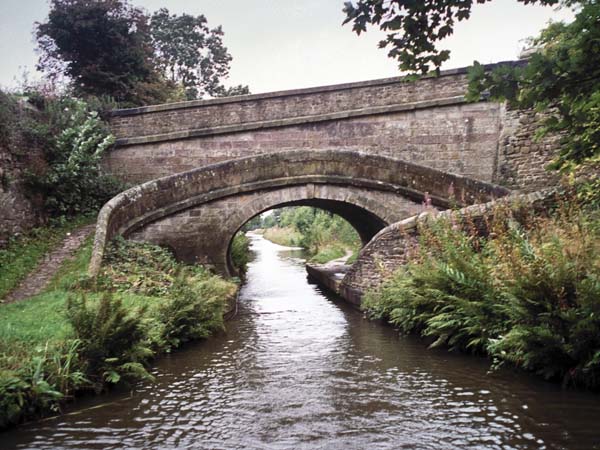Macclesfield Canal,Roving Bridge