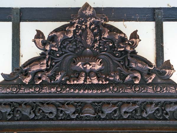 Larmer Tree Gardens,Temple,Carving