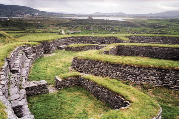 Cahersiveen,Cahirciveen,Cathair Saidhbhin,Cathair Saidhbhín,Leacanabuaile,Fort